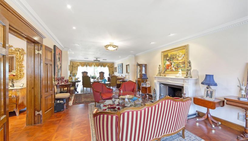 Greenoak Way, Wimbledon Village, SW19