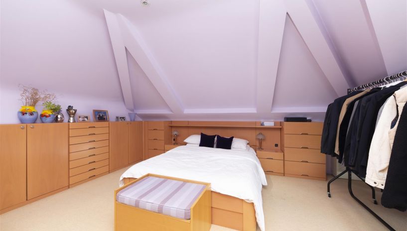 Greenoak Way, Wimbledon Village, SW19