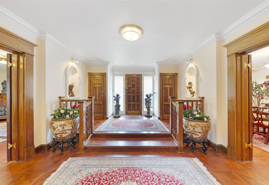 Greenoak Way, Wimbledon Village, SW19