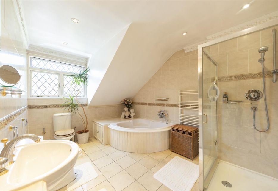Greenoak Way, Wimbledon Village, SW19