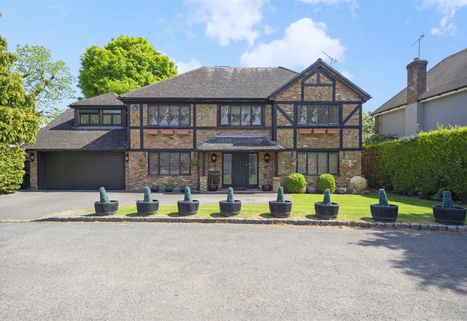 Greenoak Way, Wimbledon Village, SW19