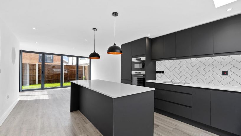 Arundel Road, Kingston Upon Thames, KT1