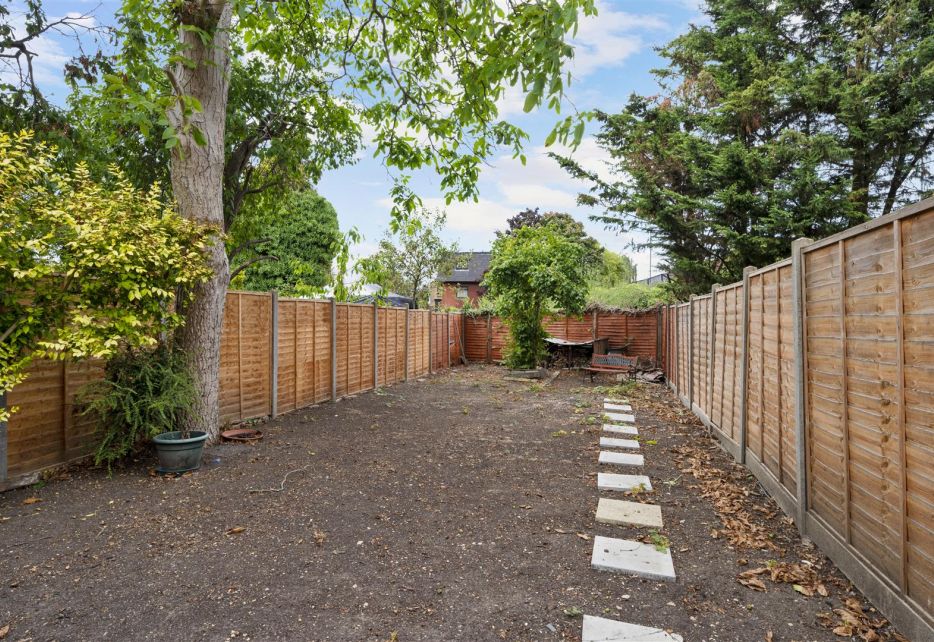 Queens Road, Wimbledon, SW19