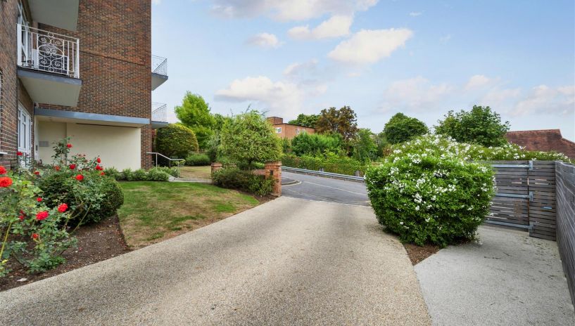 Hayes Court, Sunnyside, Wimbledon Village, SW19