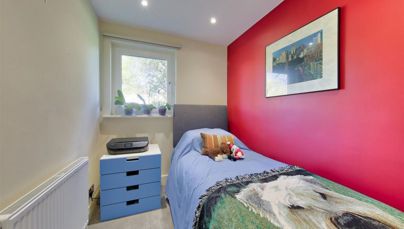Cambridge Close, West Wimbledon, SW20