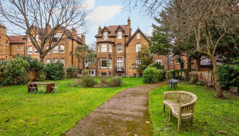 Lingfield Road, Wimbledon Village, SW19
