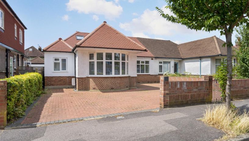 Darley Drive, Coombeside, KT3
