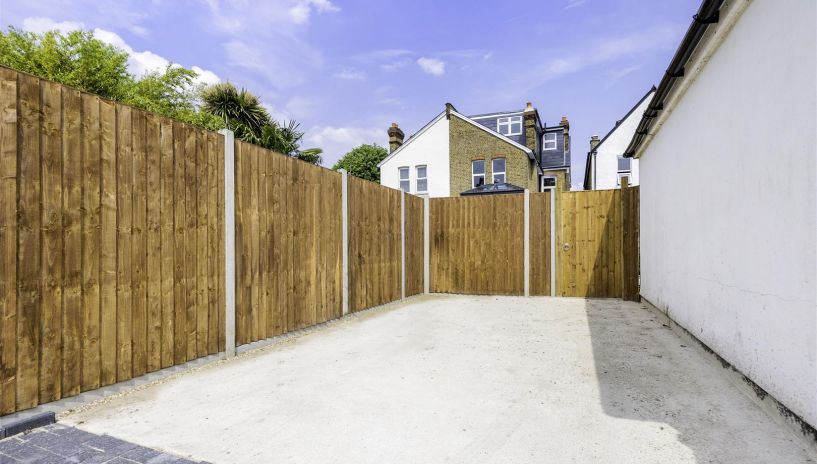 Chestnut Grove, New Malden, KT3