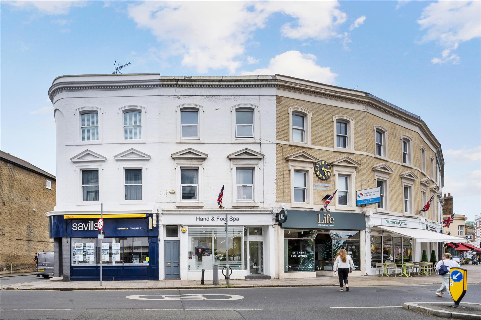 High Street Wimbledon | 32615391