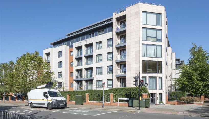 Devonshire House, Putney Hill, SW15