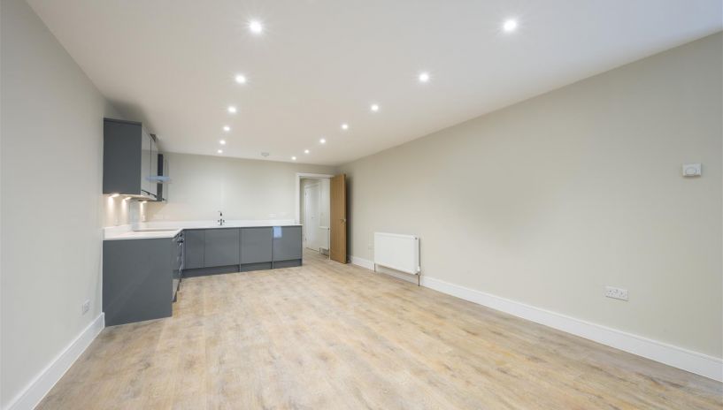 Gap Court, Dorien Road, Raynes Park, SW20
