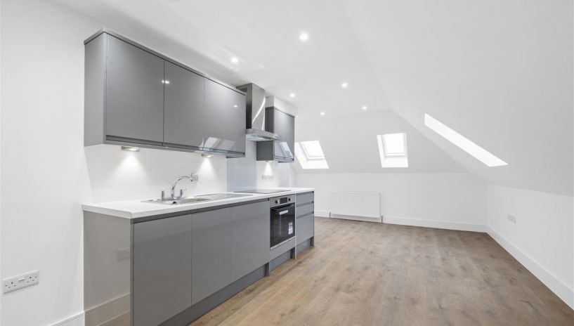 Dorien Road, Raynes Park, SW20