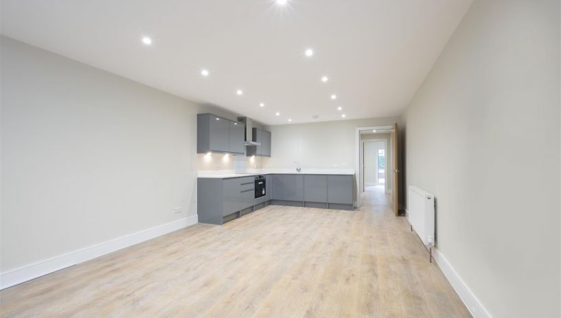Dorien Road, Raynes Park, SW20