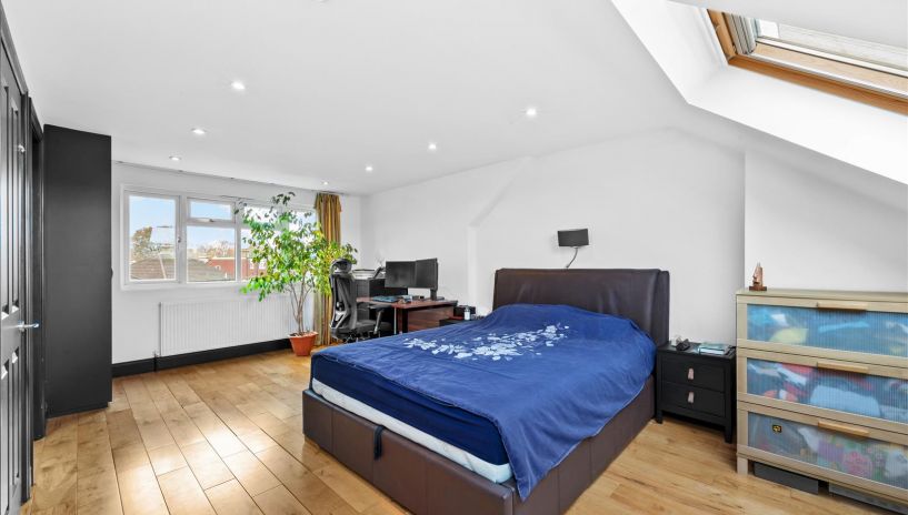 Camberley Avenue, West Wimbledon, SW20