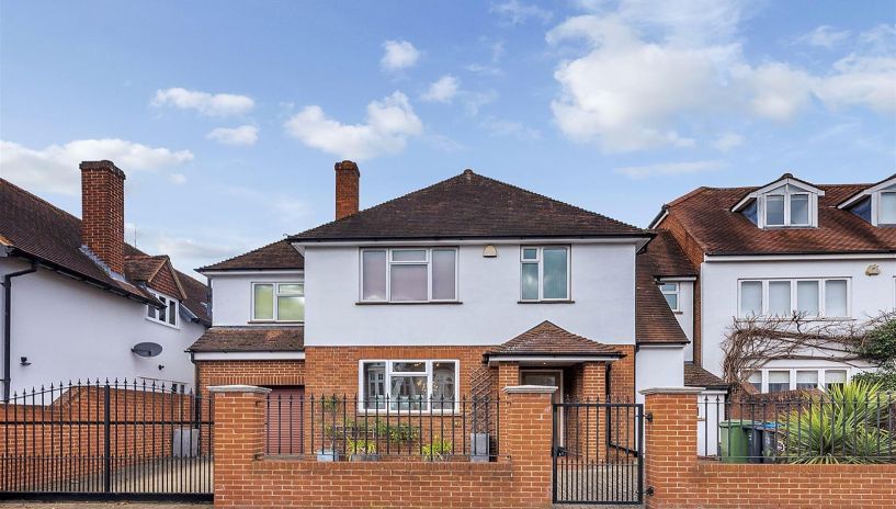 Melbury Gardens, West Wimbledon, SW20