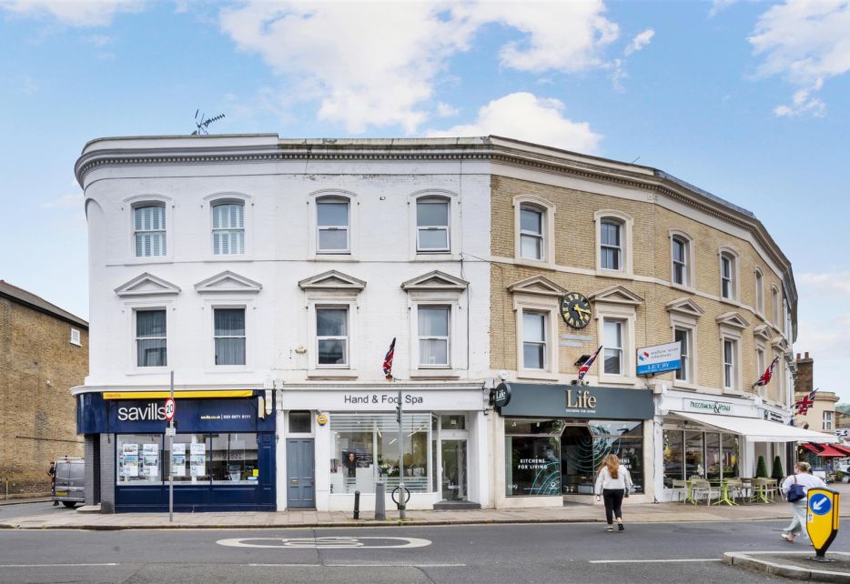High Street Wimbledon, London