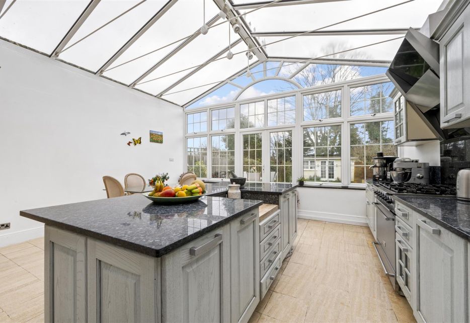 Sutherland Grove, Southfields, SW18