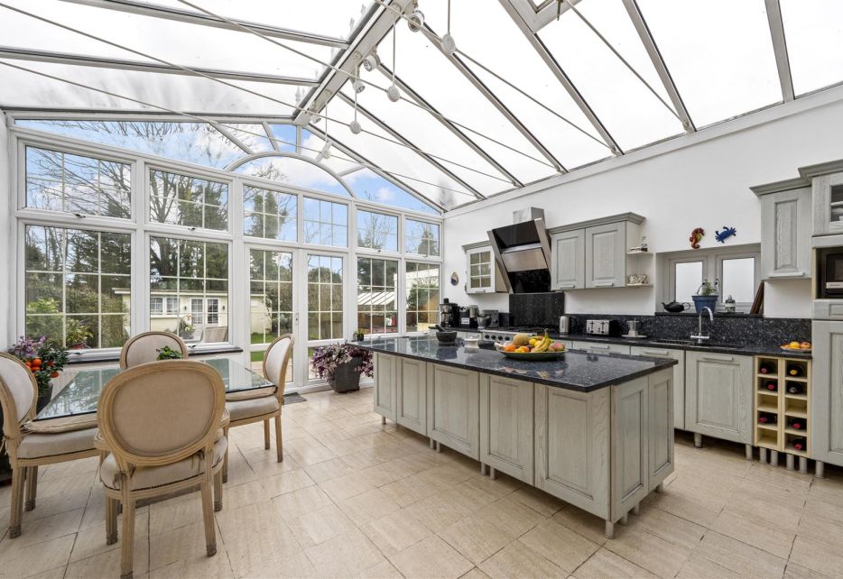 Sutherland Grove, Southfields, SW18