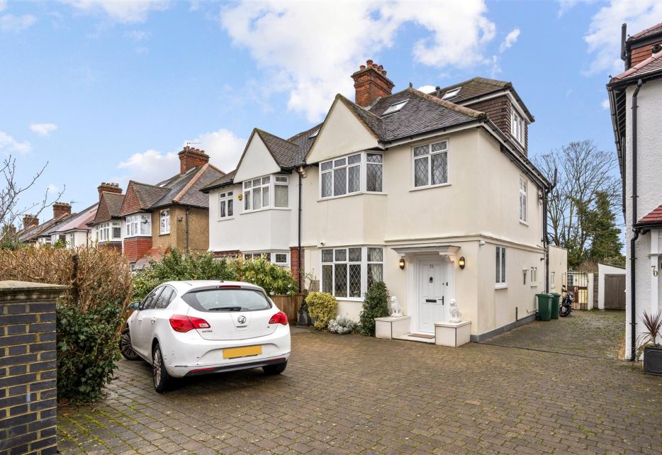 Sutherland Grove, Southfields, SW18