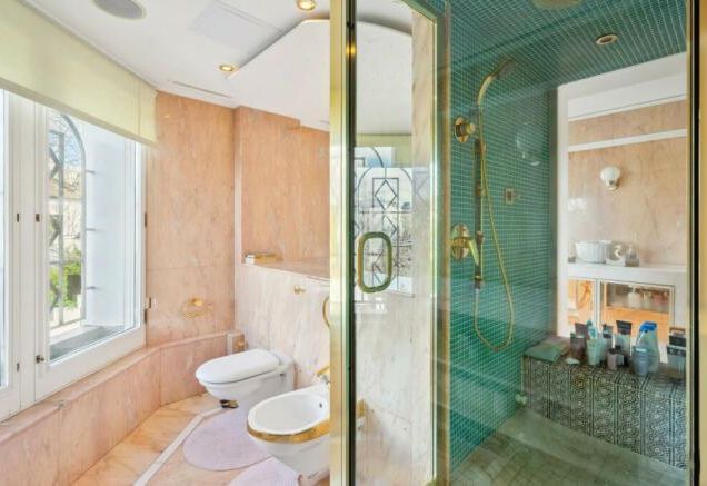 Pembroke Gardens, Kensington, W8