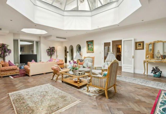 Pembroke Gardens, Kensington, W8