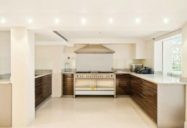 Pembroke Gardens, Kensington, W8