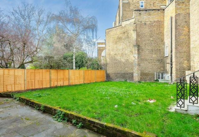 Pembroke Gardens, Kensington, W8