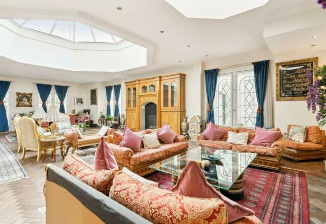 Pembroke Gardens, Kensington, W8