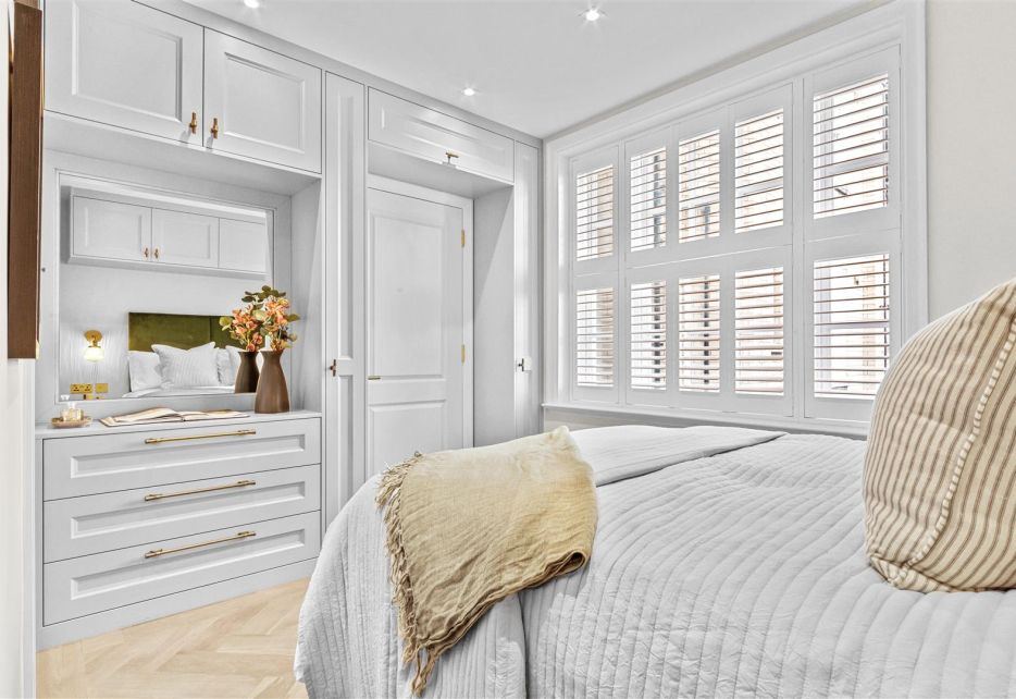 Malvern Court, Onslow Square, London, SW7