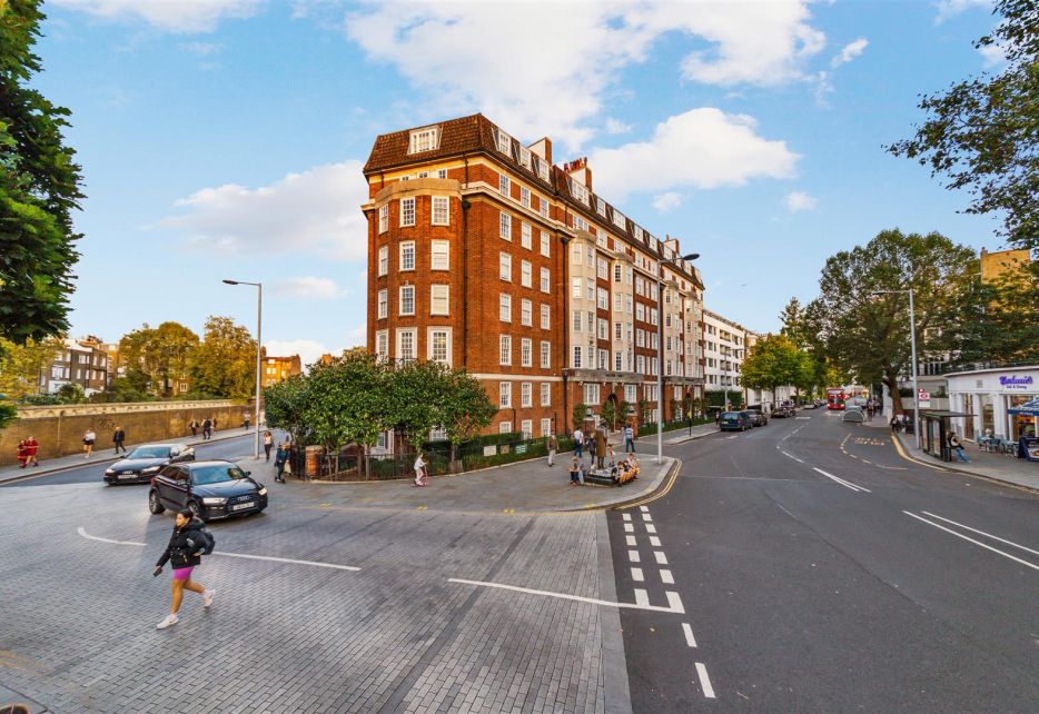 Malvern Court, Onslow Square, London, SW7