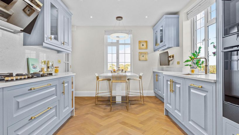Malvern Court, Onslow Square, London, SW7