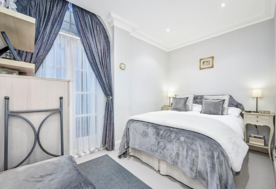 Queen's Gate Terrace, South Kensington, SW7