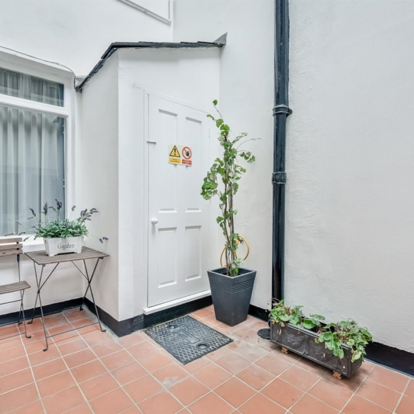 Queen's Gate Terrace