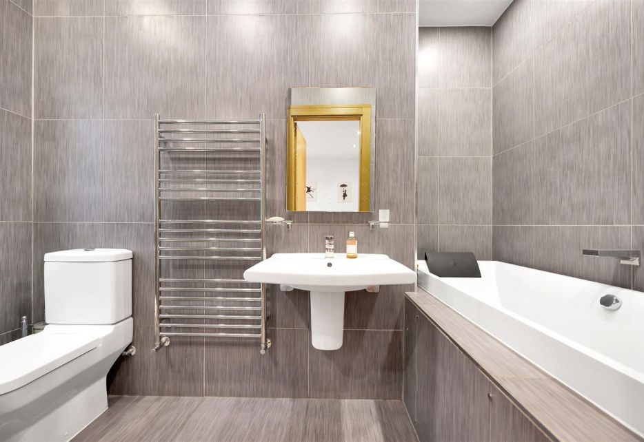 De Vere Gardens, Kensington, W8