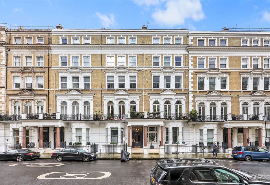 De Vere Gardens, Kensington, W8