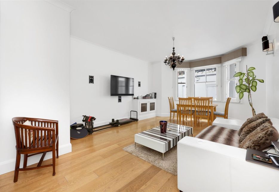De Vere Gardens, Kensington, W8