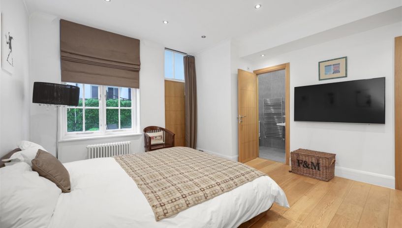 De Vere Gardens, Kensington, W8