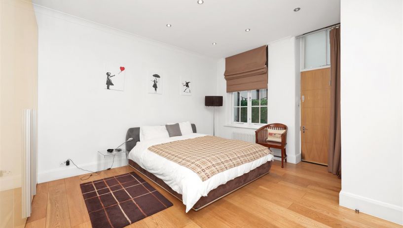 De Vere Gardens, Kensington, W8