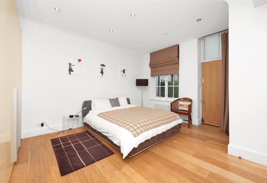 De Vere Gardens, Kensington, W8