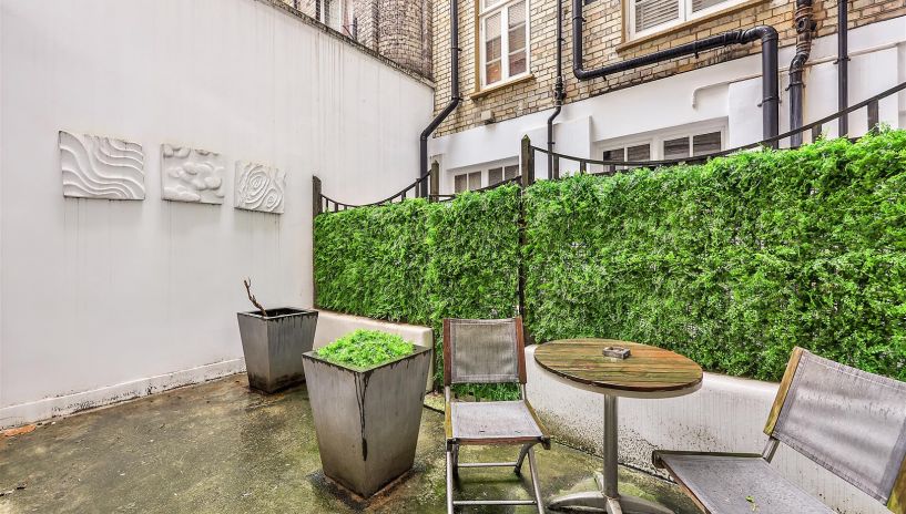 De Vere Gardens, Kensington, W8