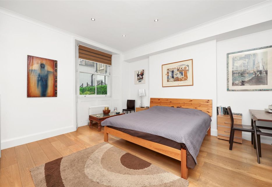 De Vere Gardens, Kensington, W8