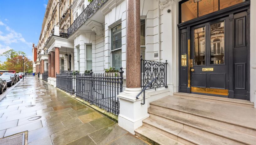 De Vere Gardens, Kensington, W8