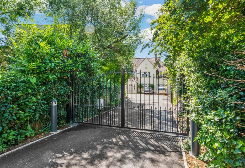 Orchard Grove, West Wimbledon, SW20