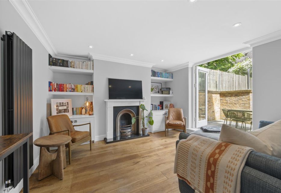 Homefield Road, London