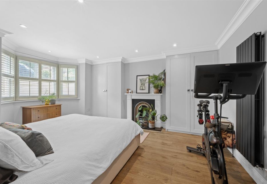 Homefield Road, London