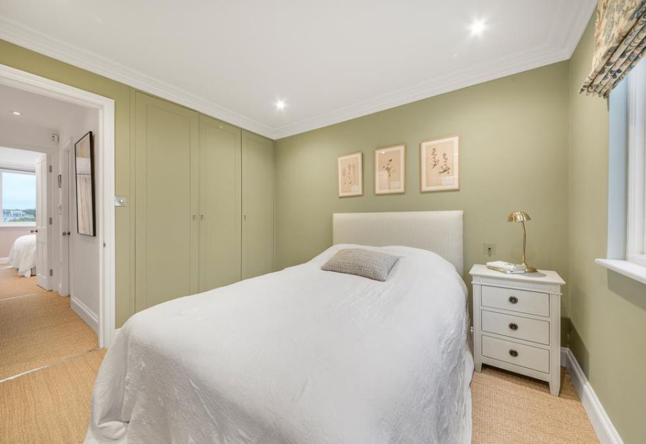 Cornwall Gardens, South Kensington, SW7