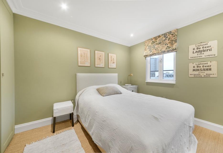 Cornwall Gardens, South Kensington, SW7