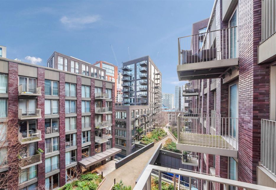 ALL BILLS INCLUDED | MINIMUM 6 MONTHS | Embassy Gardens, New Union Square, Nine Elms,  SW11