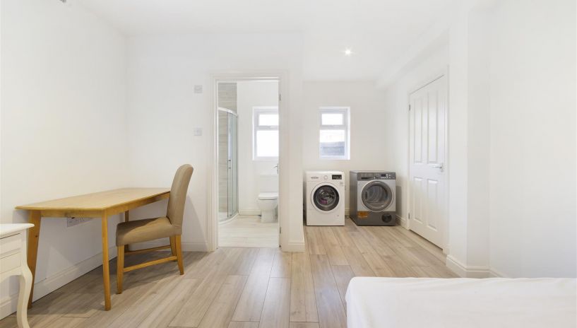 Willow Road, New Malden, KT3