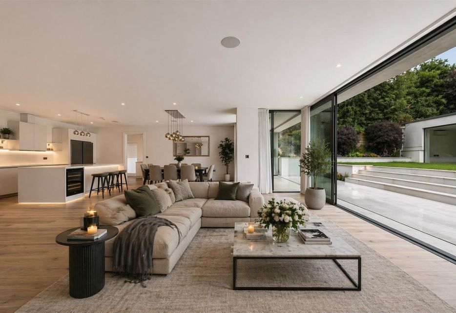 Copse Hill, Wimbledon, SW20